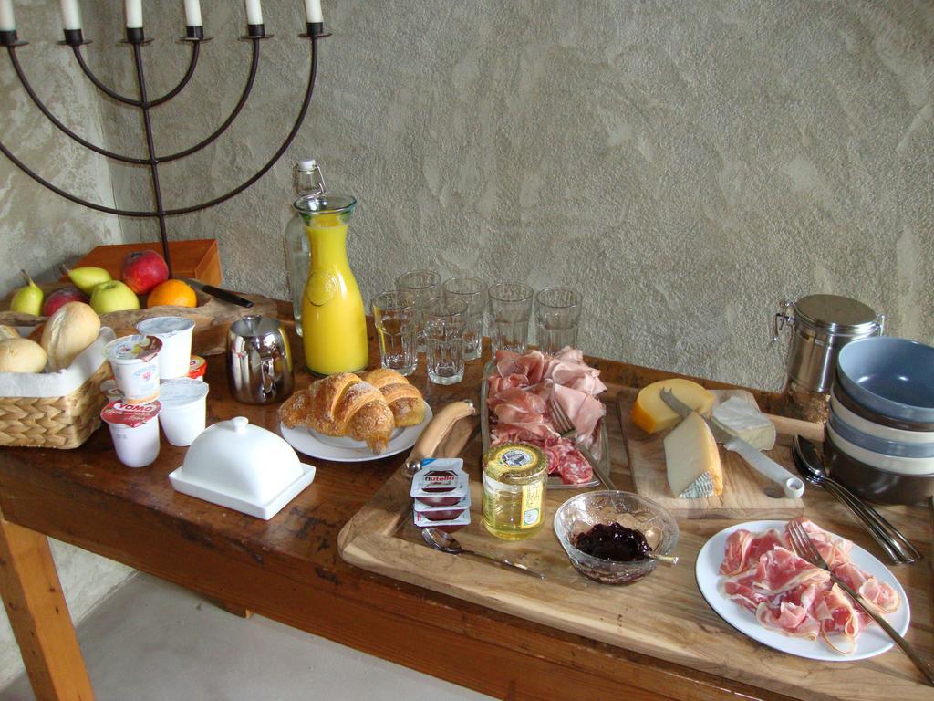 B&B Il Sogno Cossano Belbo ภายนอก รูปภาพ